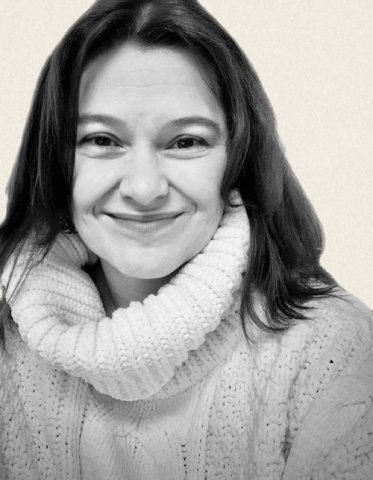 Karina Forrest Perkins Headshot