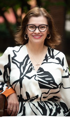 Karina Forrest Perkins Headshot